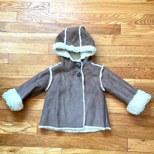 EUC GAP Toddler Kids Faux Shearling and Fur Brown Tan Coat Size 12-18 months